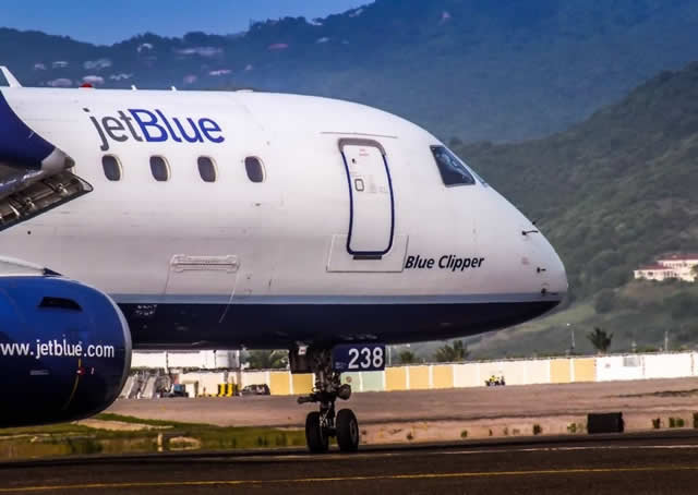 Embraer E190 N238JB "Blue Clipper" of JetBlue Airways